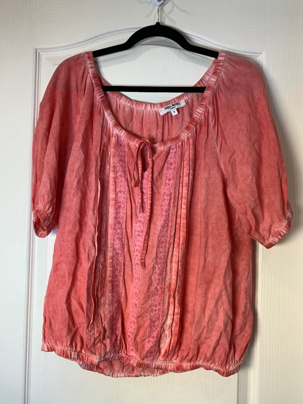 Terra Nostra Boho Peasant Blouse Small‎ Coral Tie Dye 100% Viscose Lace Trim